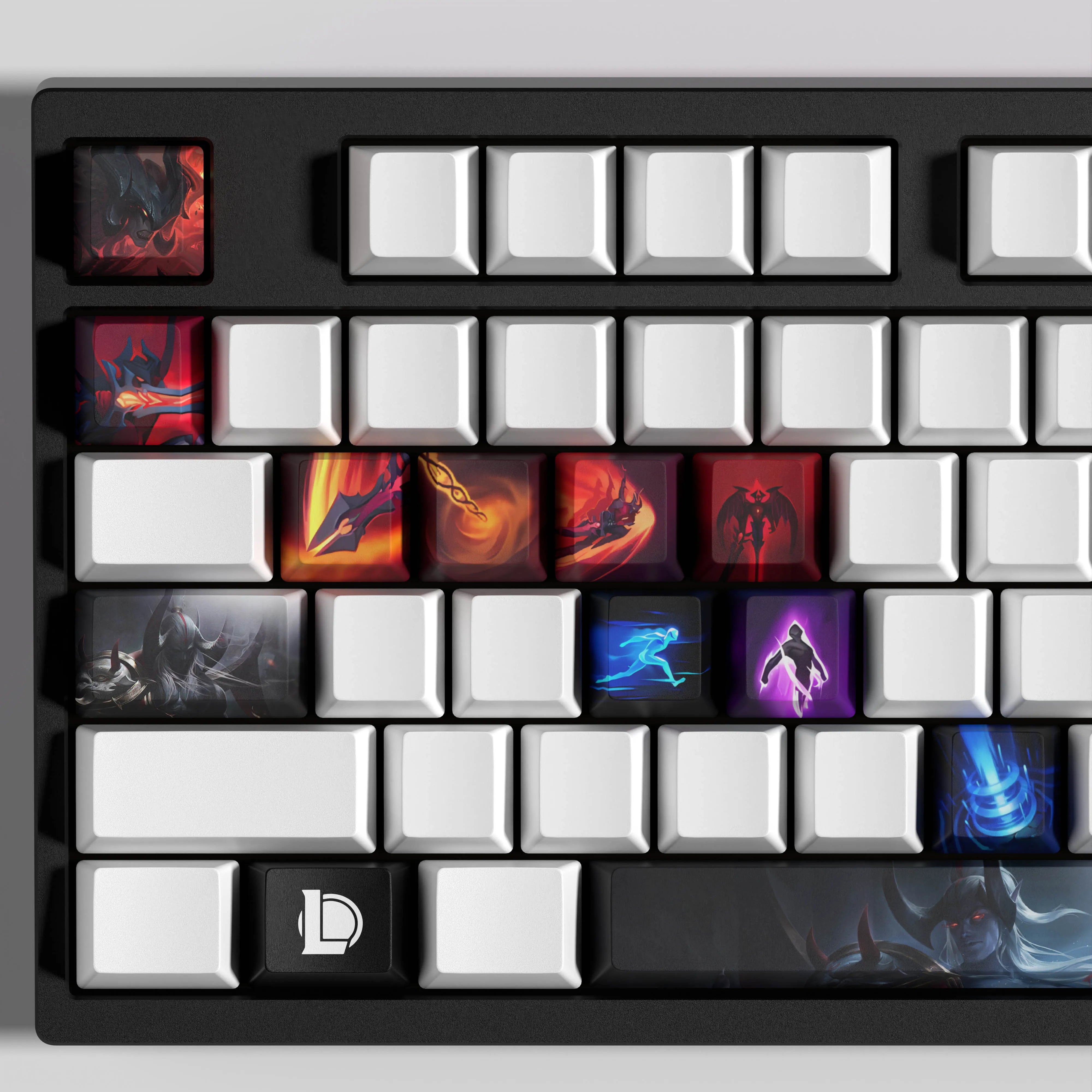 NEW SPECIAL EDITION LEAGUE OF LEGENDS AATROX KEYCAPS – 14 KAY