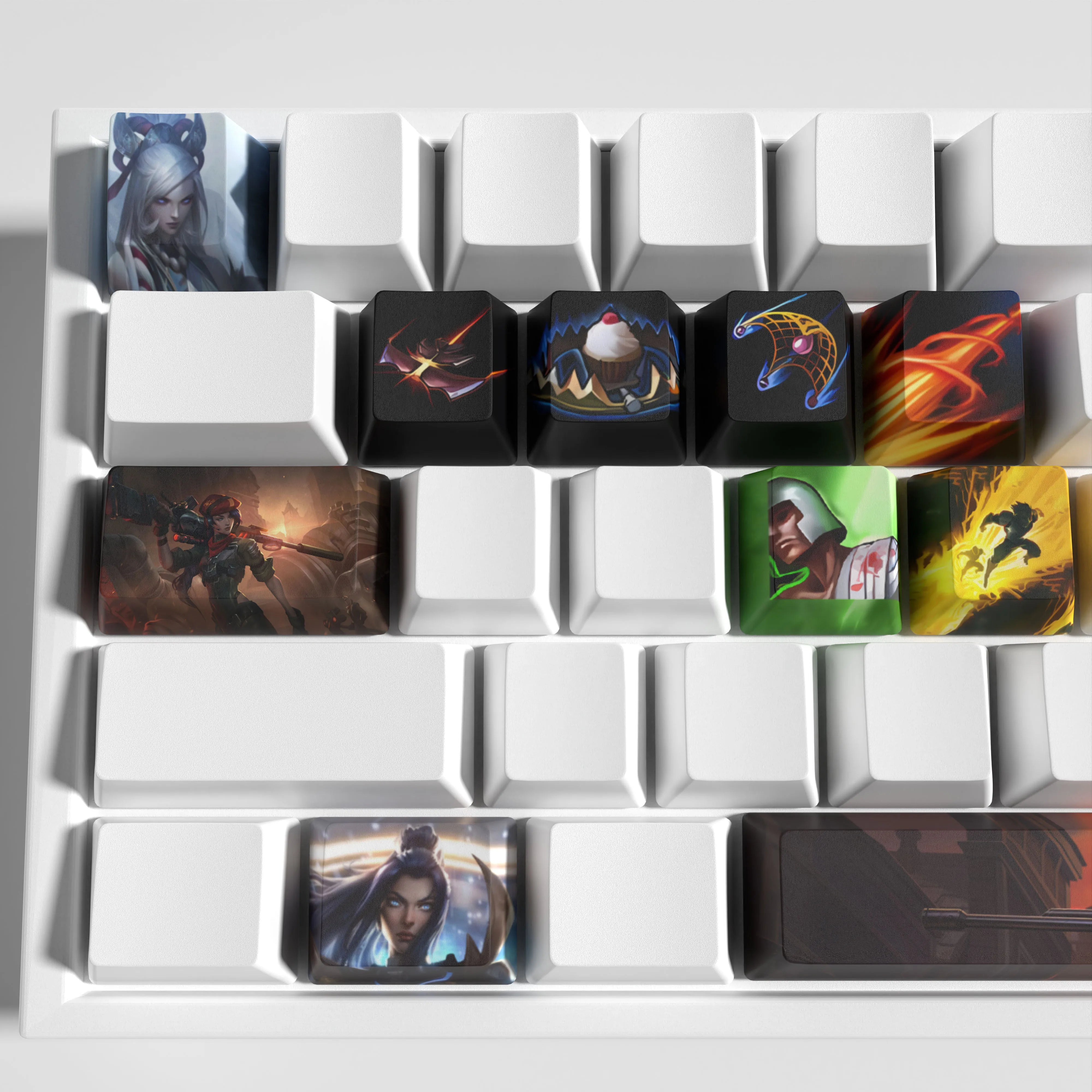 SPECIAL EDITION LEAGUE OF LEGENDS CAITLYN KEYCAPS