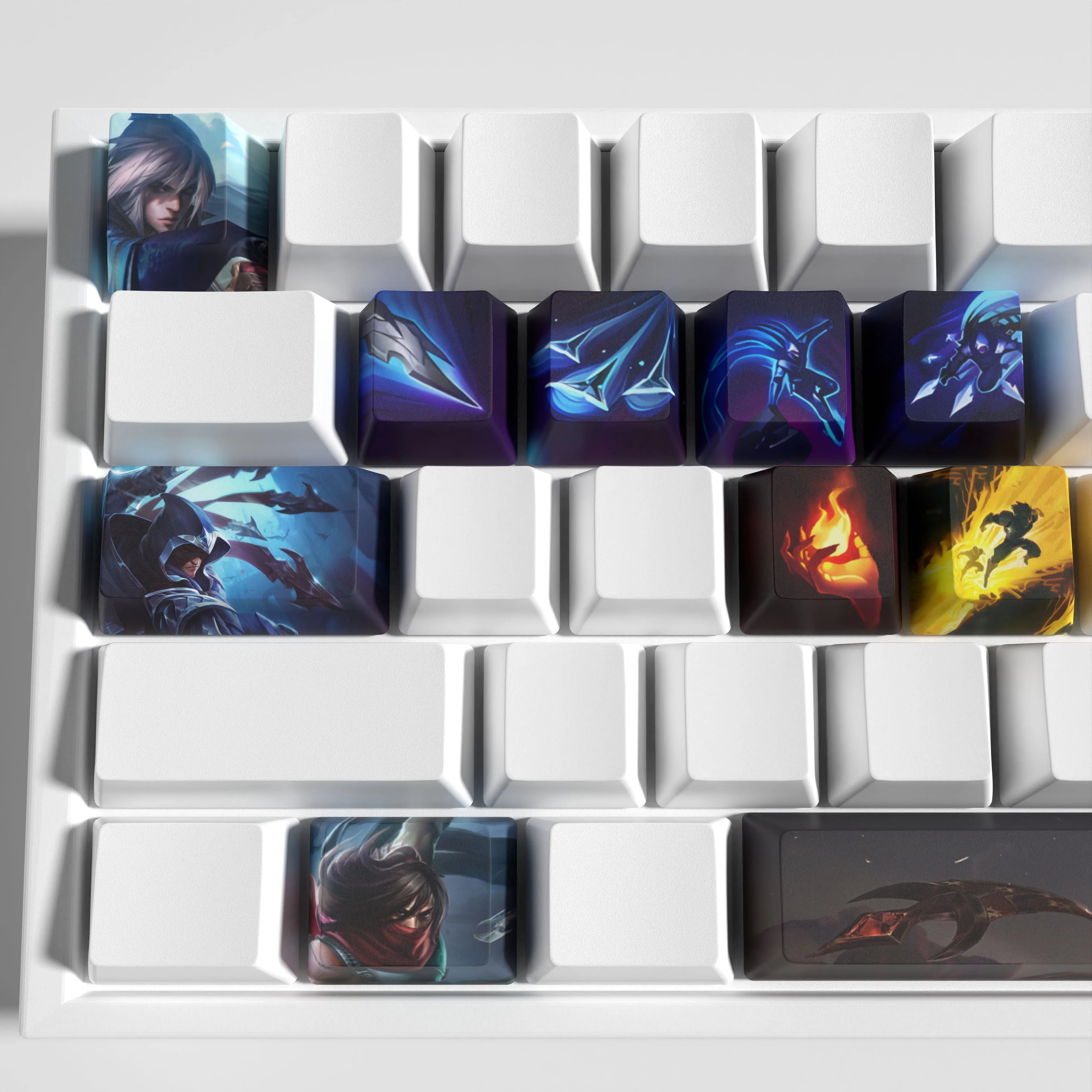 SPECIAL EDITION LEAGUE OF LEGENDS TALON KEYCAPS