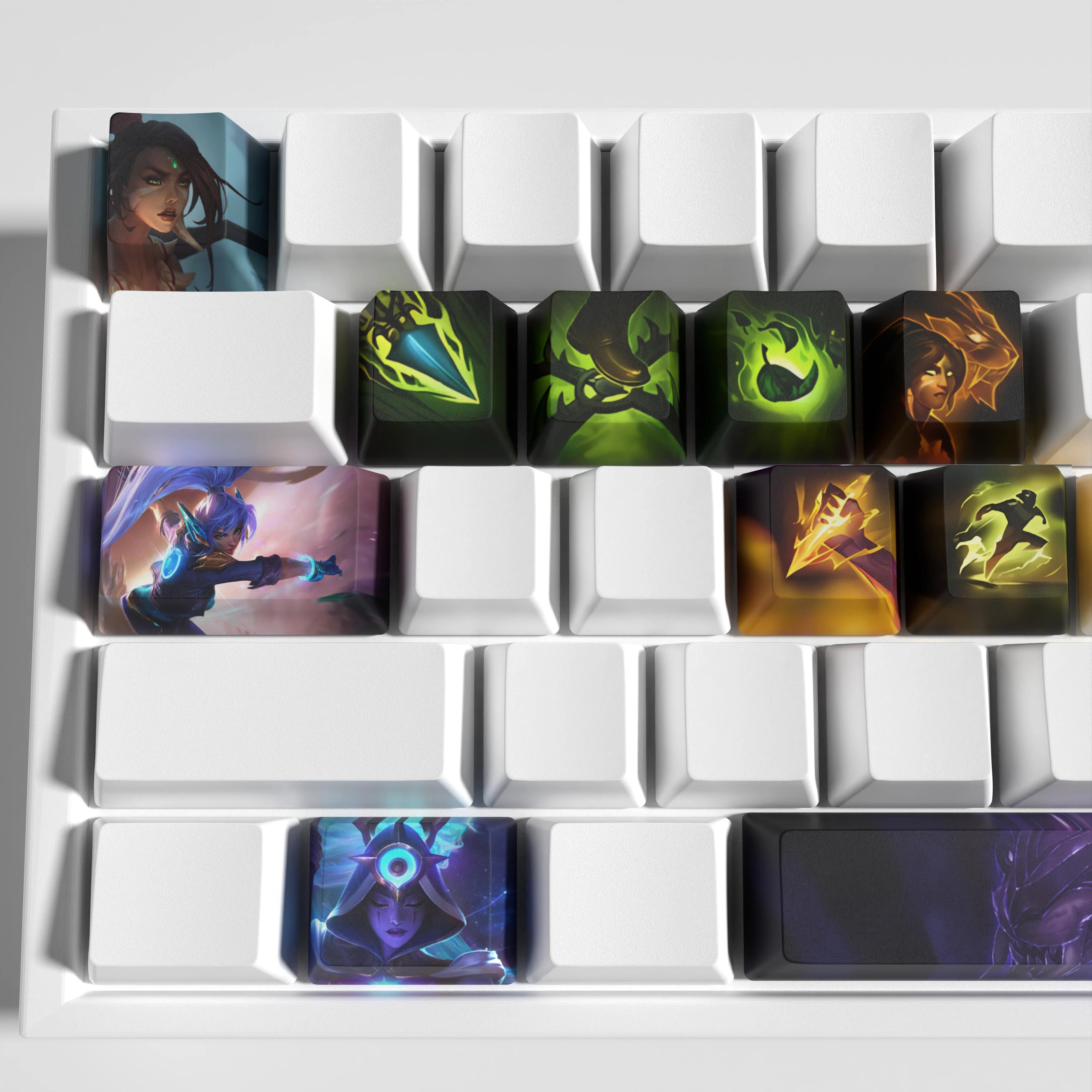 SPECIAL EDITION LEAGUE OF LEGENDS KEYCAPS NIDALEE