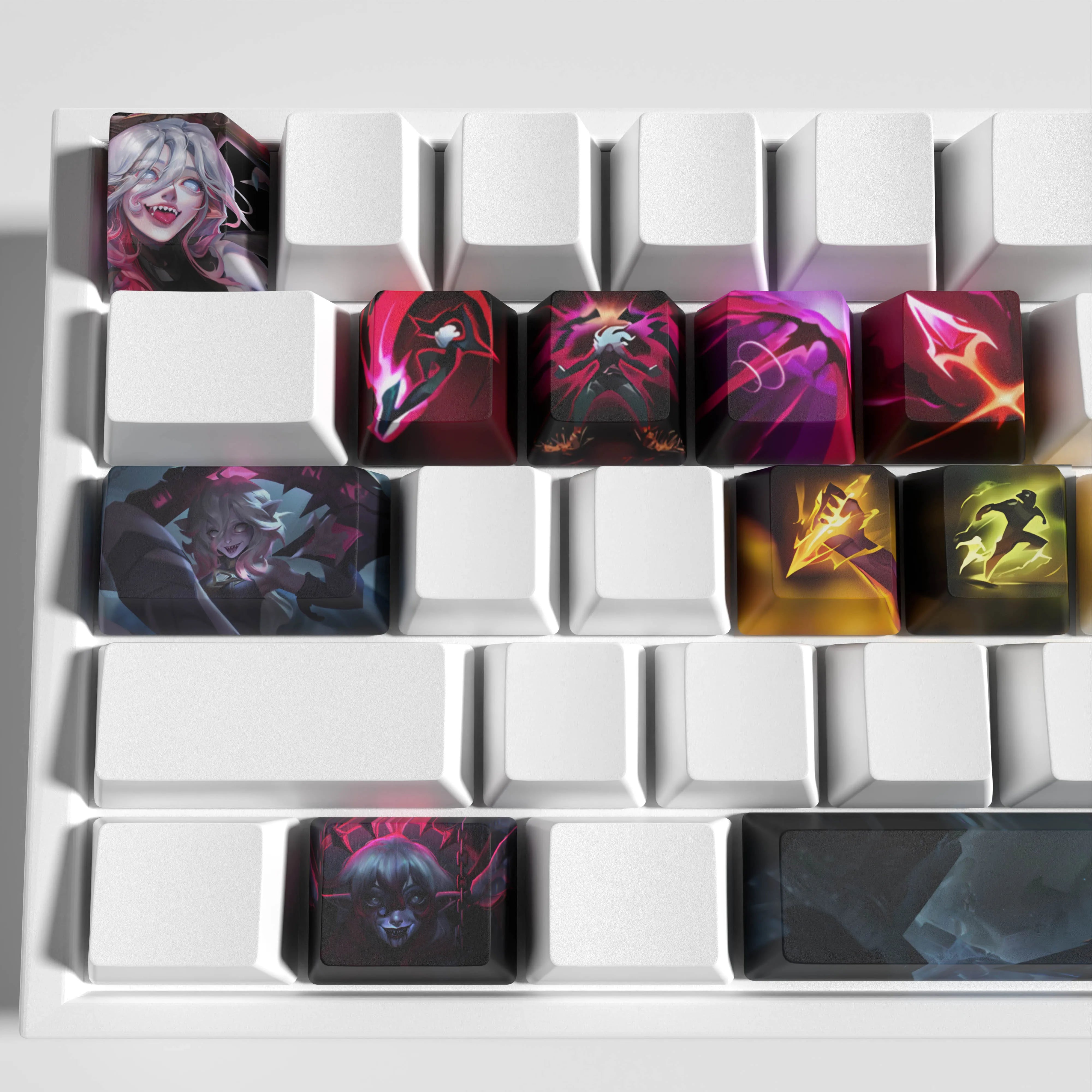 SPECIAL EDITION LEAGUE OF LEGENDS KEYCAPS BRIAR