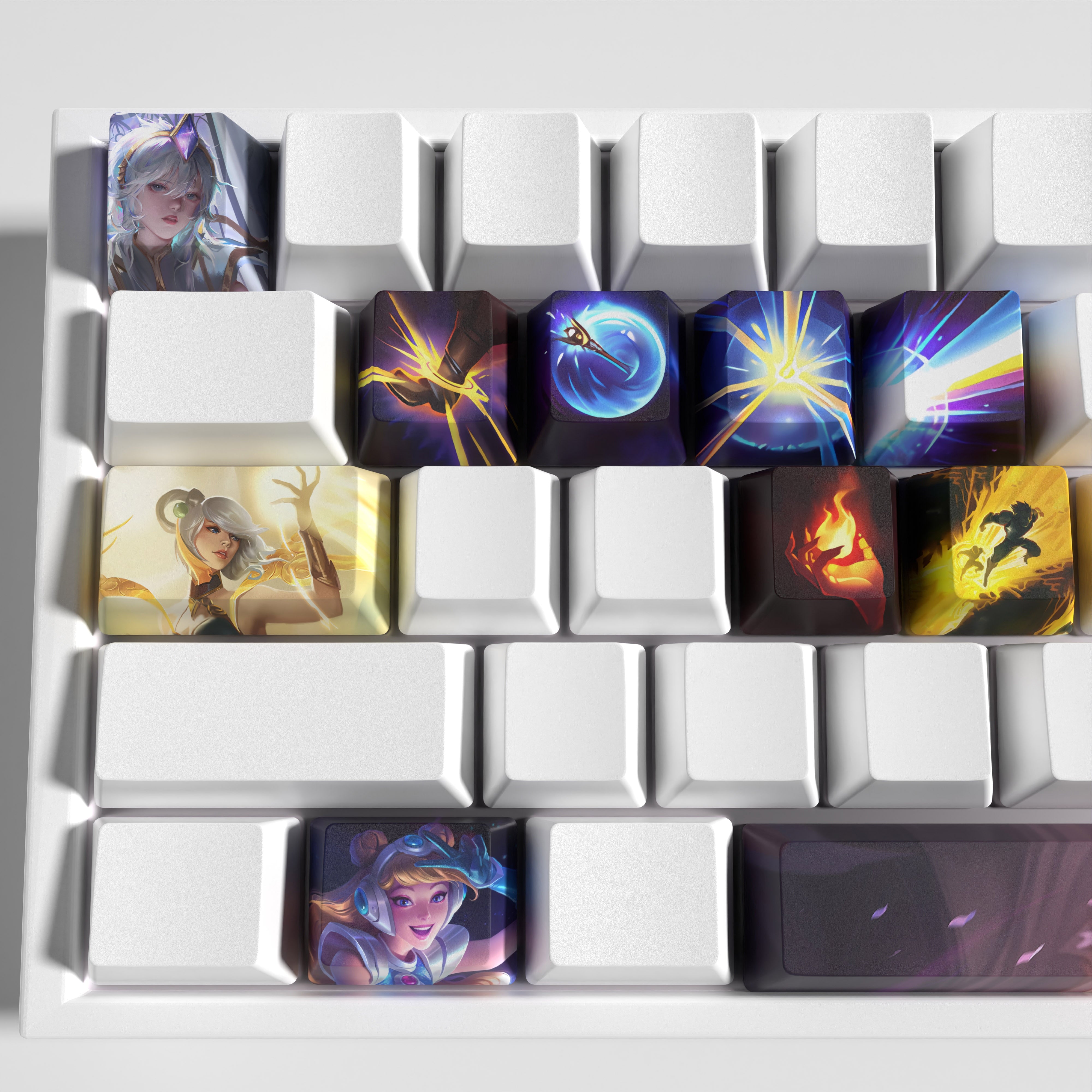 special edition League of Legends  Lux keycaps